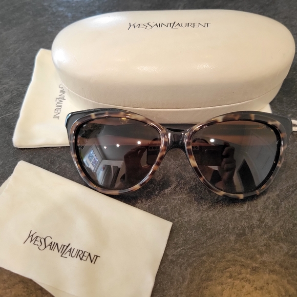 YVES SAINT-LAURENT Cateye sunglasses tortoise - Picture 1 of 5